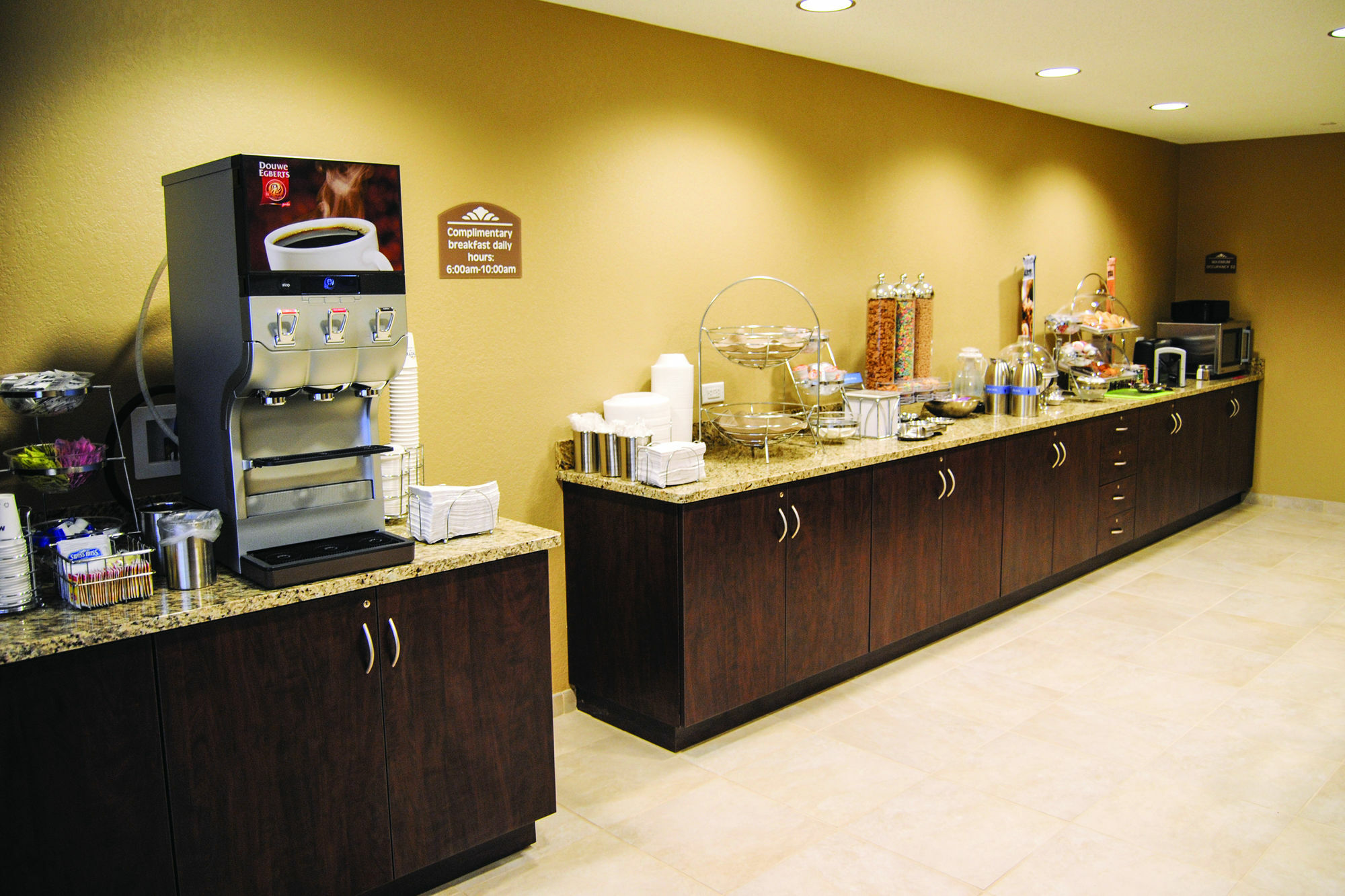 Microtel Inn & Suites By Wyndham Mineral Wells/Parkersburg Экстерьер фото